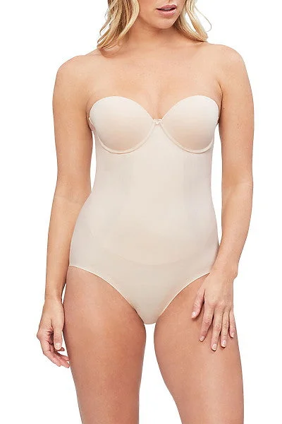 plus-size body suit for smoothingBODY DEFINE STRAPLESS BODYSUIT