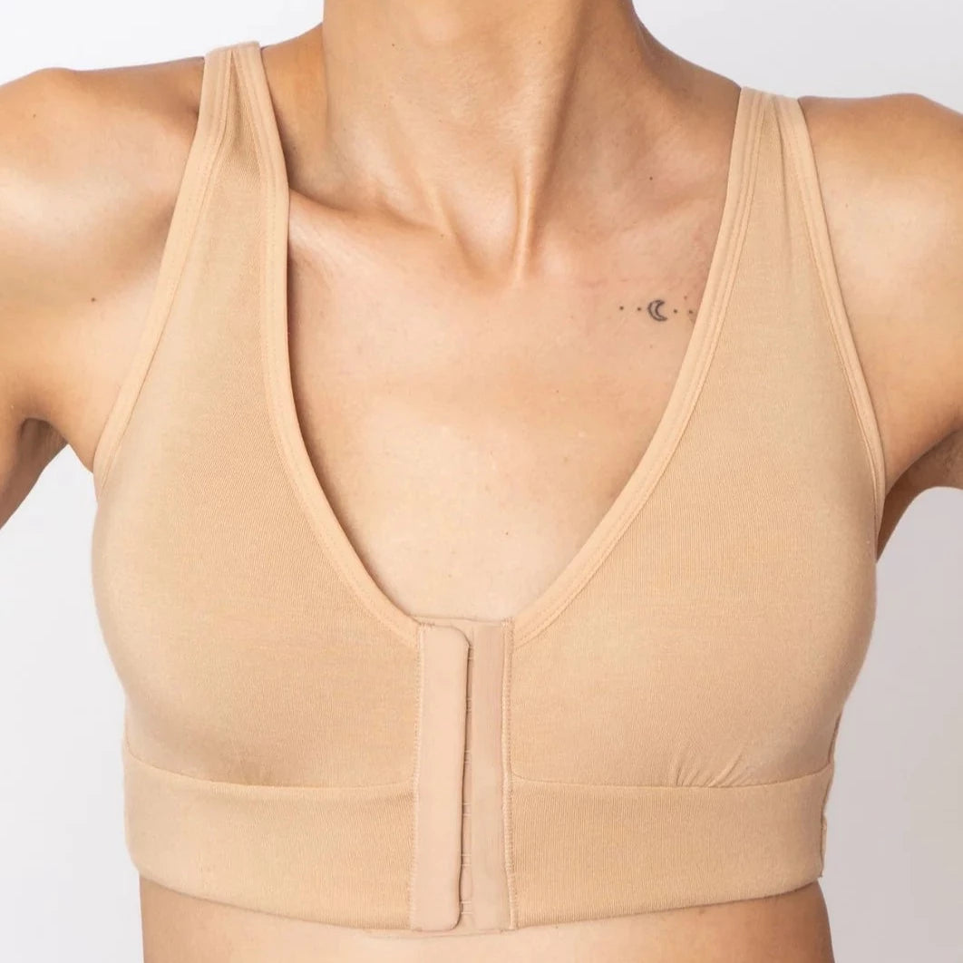 lace-up back bra for a custom fitANAONO RORA POCKETED FRONT CLOSURE BRA SAND