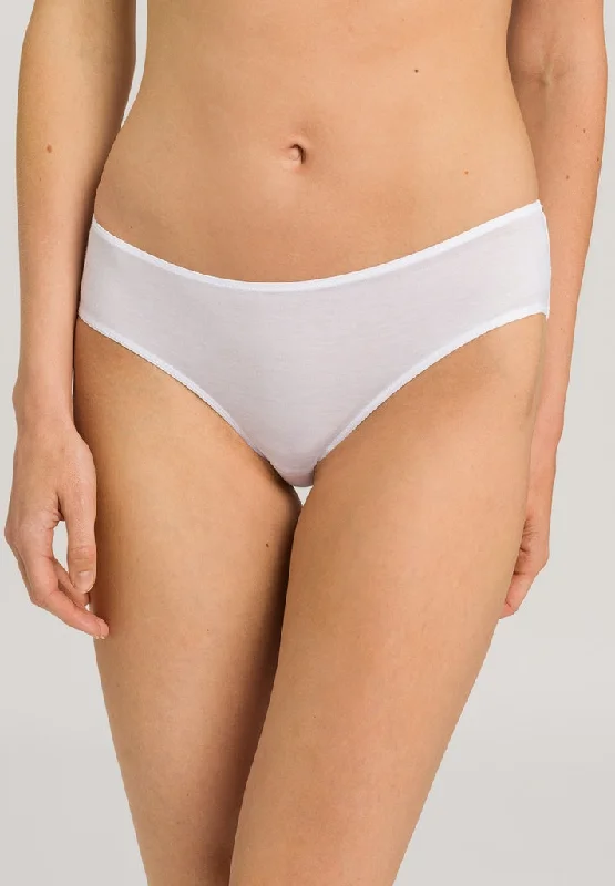 lightweight mesh panties with a lace overlay for a romantic touchUltralight Midi Briefs