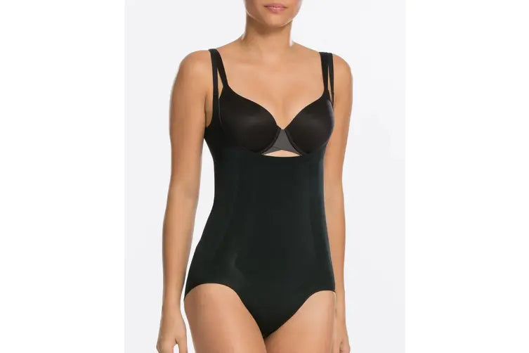 lightweight body suit for everyday wearSpanx body moldeador sin costuras G