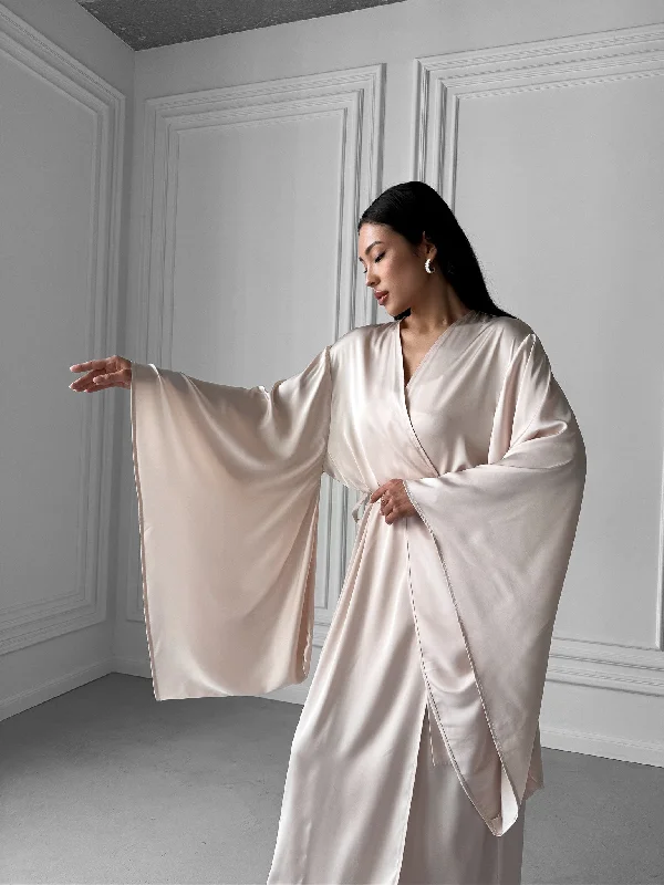 women's pajamas for those who seek ultimate relaxationKimono Silky Long Robe